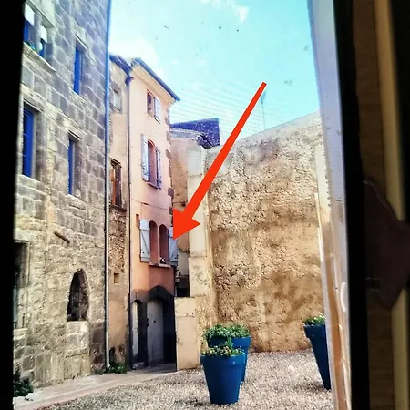 56 M2 Et Grande Terrasse 30m2 *